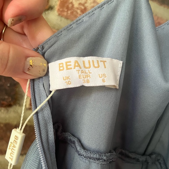 Beauut beaded gown - Picture 6 of 6